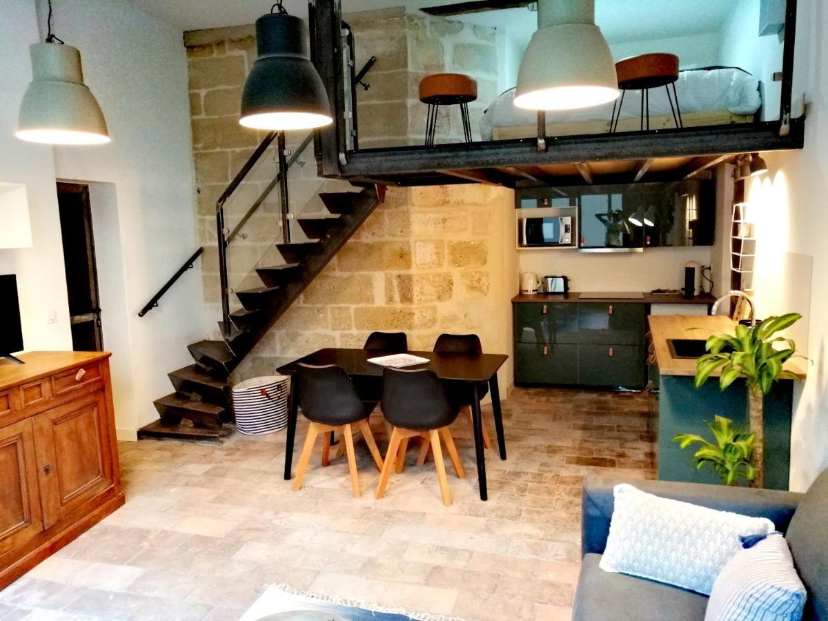 One-Bedroom Apartment,1060595275:JPEG