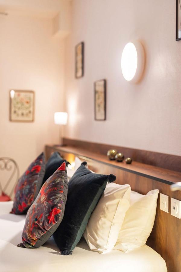Queen Room,1552929520:JPEG